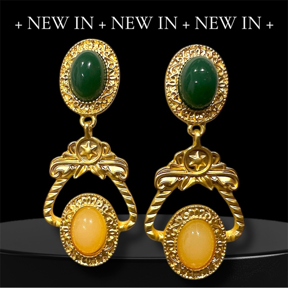 Elegant Vintage Gold and Green Earrings